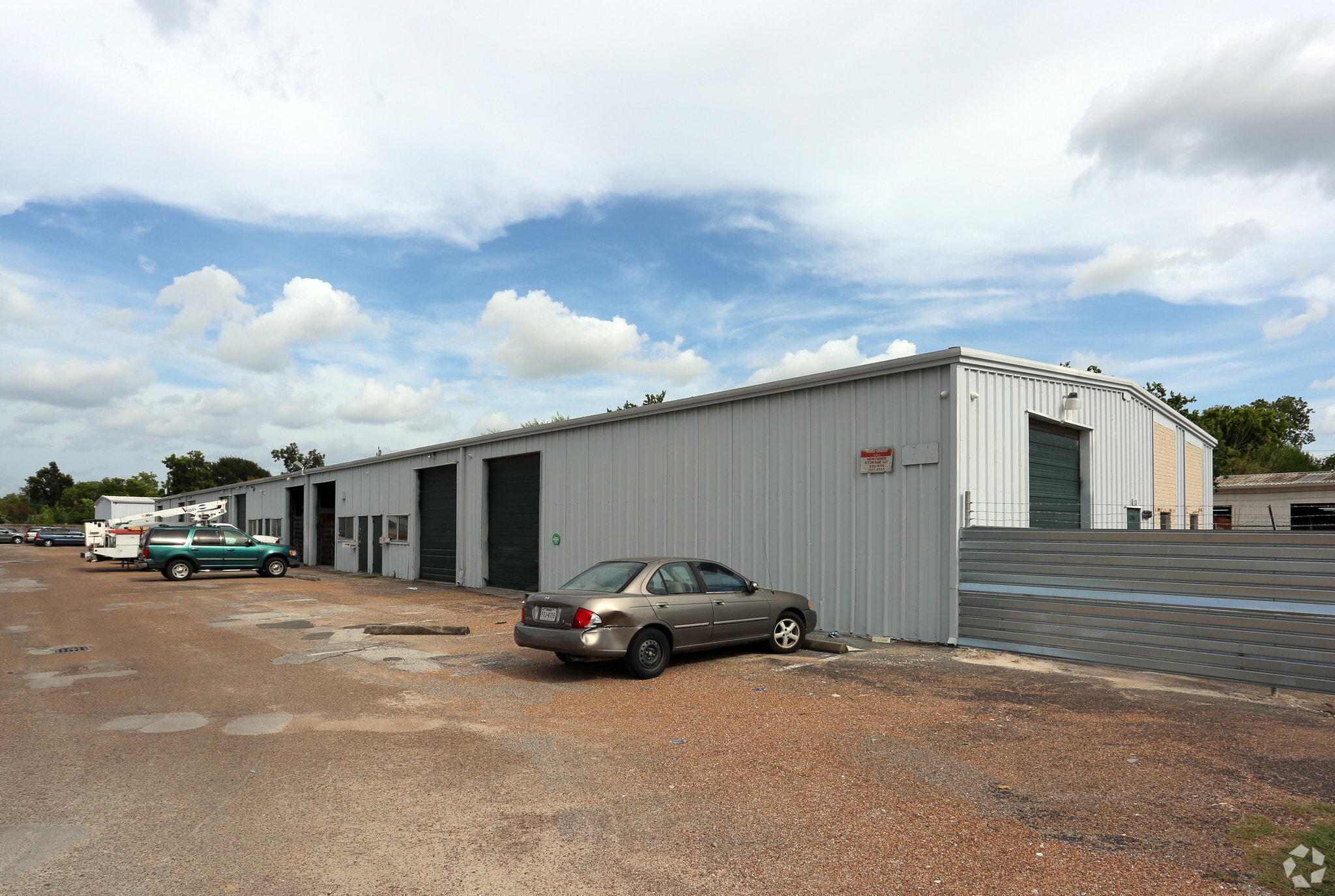 7752 Hammerly Blvd, Houston, TX for lease Primary Photo- Image 1 of 8