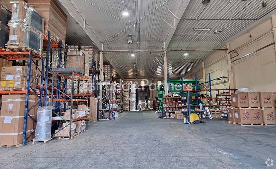 in Getafe, Madrid for sale - Primary Photo - Image 1 of 1