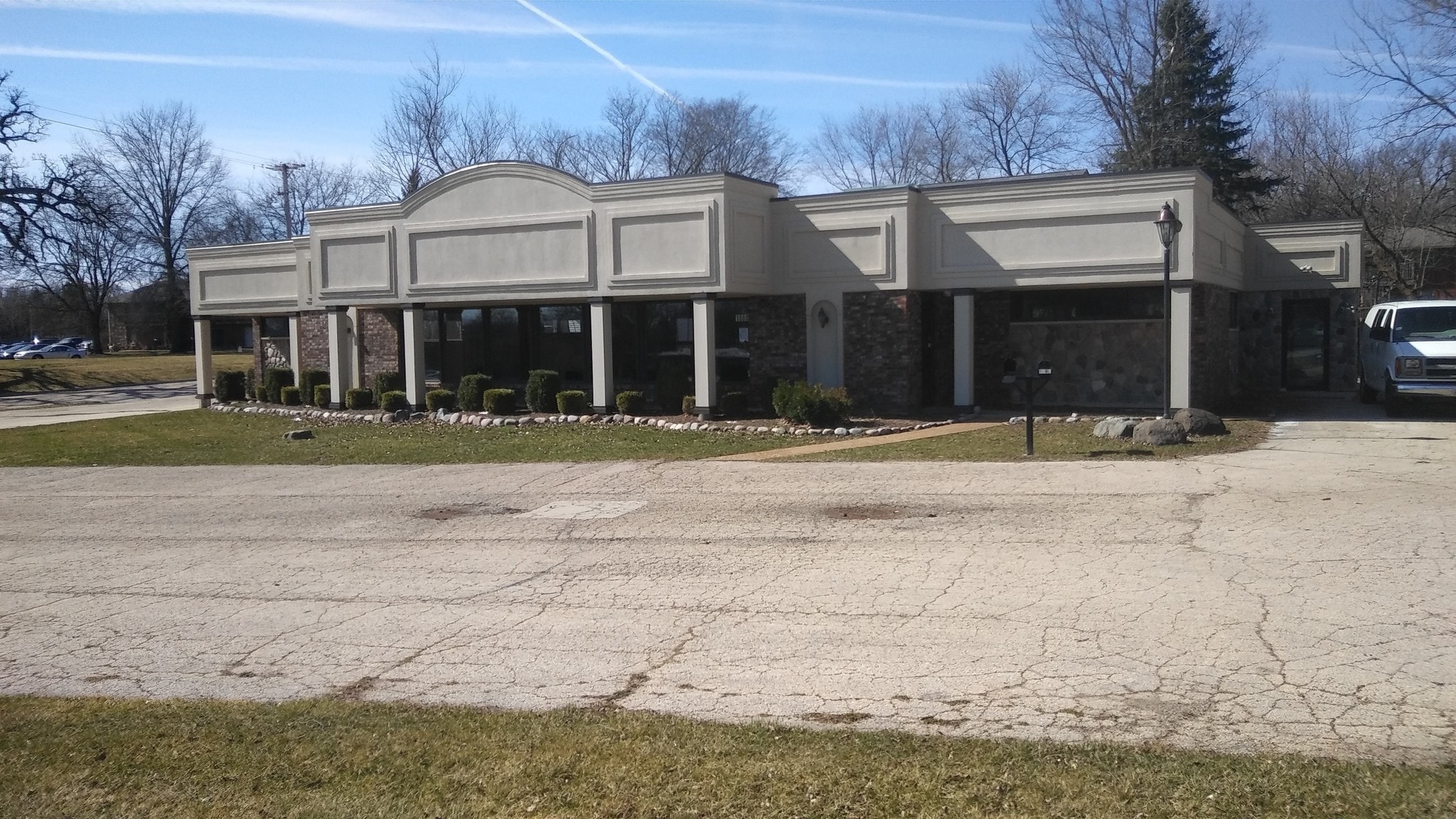 1000 N Main St, Algonquin, IL 60102