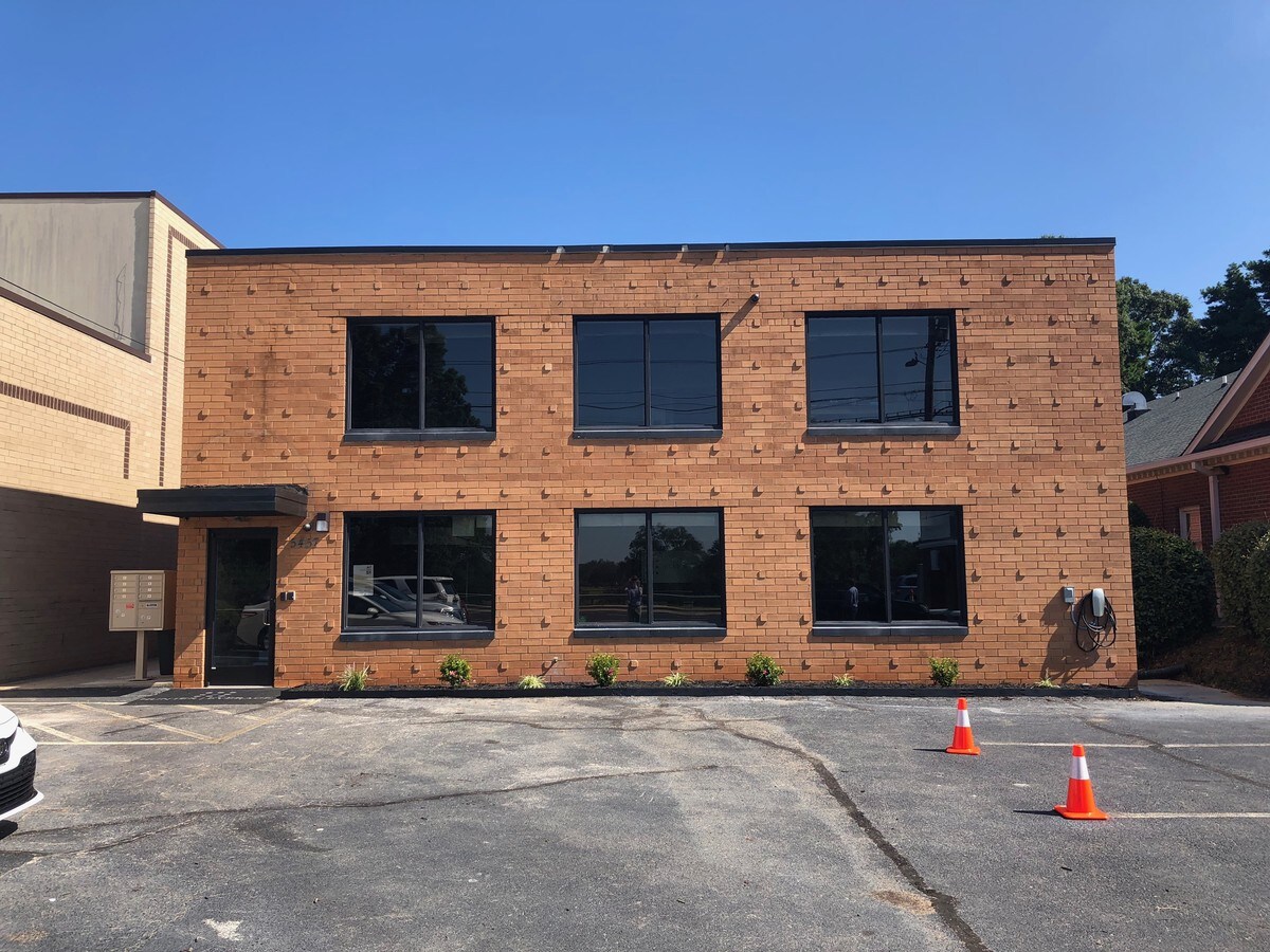 5457 Monroe Rd, Charlotte, NC 28212