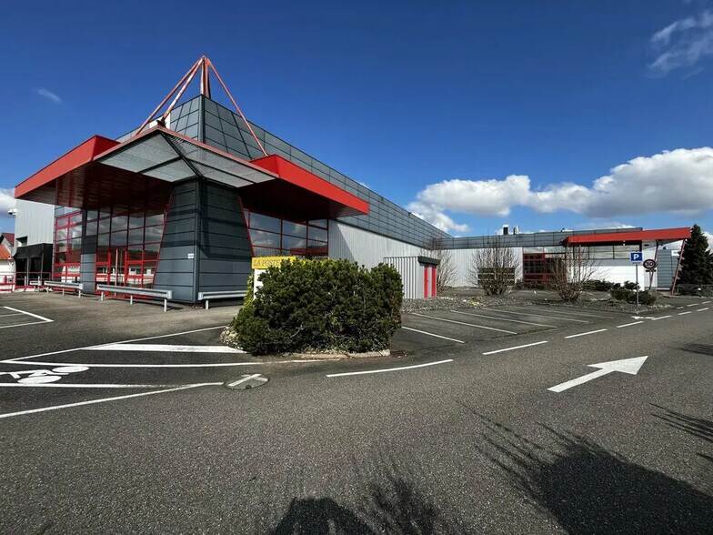 Flex in Obernai for lease - Building Photo - Image 1 of 16