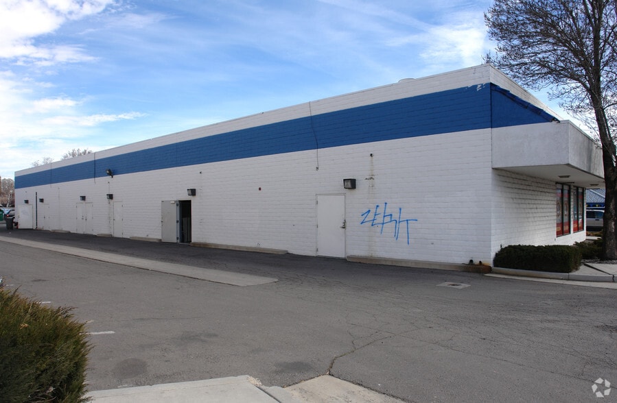 465 E Plumb Ln, Reno, NV for sale - Building Photo - Image 3 of 7