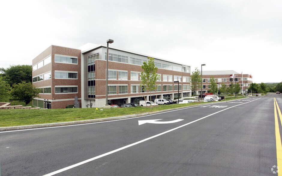 314 Littleton Rd, Westford, MA 01886