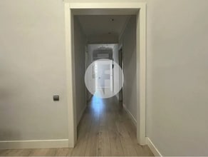 Plaça de Francesc Macià, Barcelona, Barcelona for lease Interior Photo- Image 2 of 7