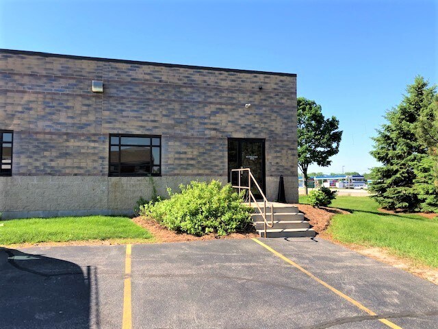 204 E Commerce Ct, Elkhorn, WI for sale Building Photo- Image 1 of 1
