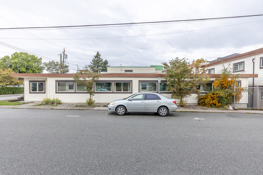 33675 Homeview, Abbotsford, BC for lease - Primary Photo - Image 1 of 2