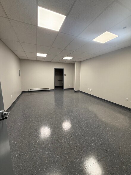 59 Newburgh Rd, Hackettstown, NJ for lease - Building Photo - Image 3 of 5