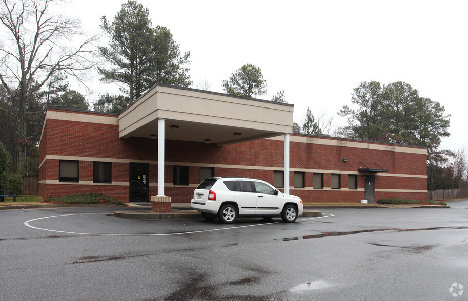 1070 Buford Rd, Cumming, GA for lease - Building Photo - Image 1 of 2