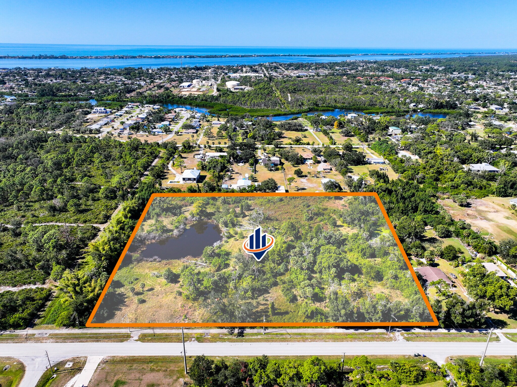 330-380 N Pine St, Englewood, FL for sale Building Photo- Image 1 of 10