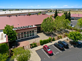 Warehouse Flex Space Near Chico Airport - Warehouse