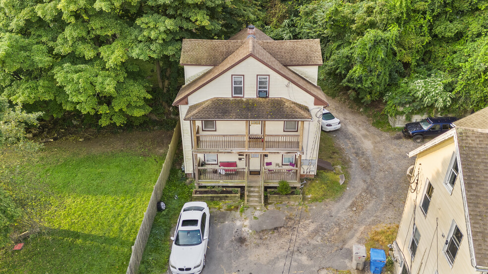 211 Park St, Bristol, CT for sale - Building Photo - Image 2 of 10