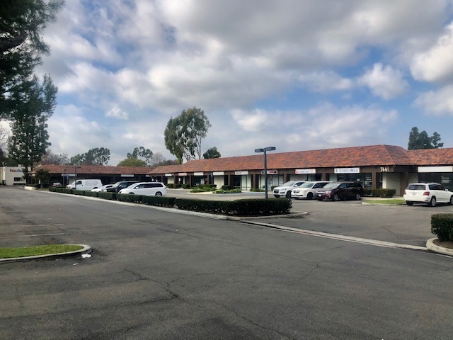 7411 Garden Grove Blvd, Garden Grove, CA for lease - Building Photo - Image 2 of 5