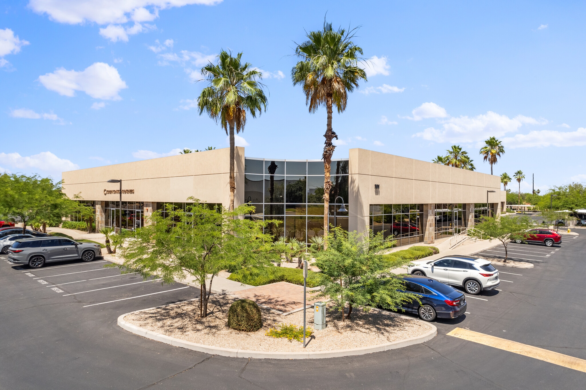 301 W Warner Rd, Tempe, AZ for lease Building Photo- Image 1 of 7