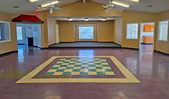 604 Mid Cities Blvd, Hurst, TX for lease - Interior Photo - Image 2 of 6