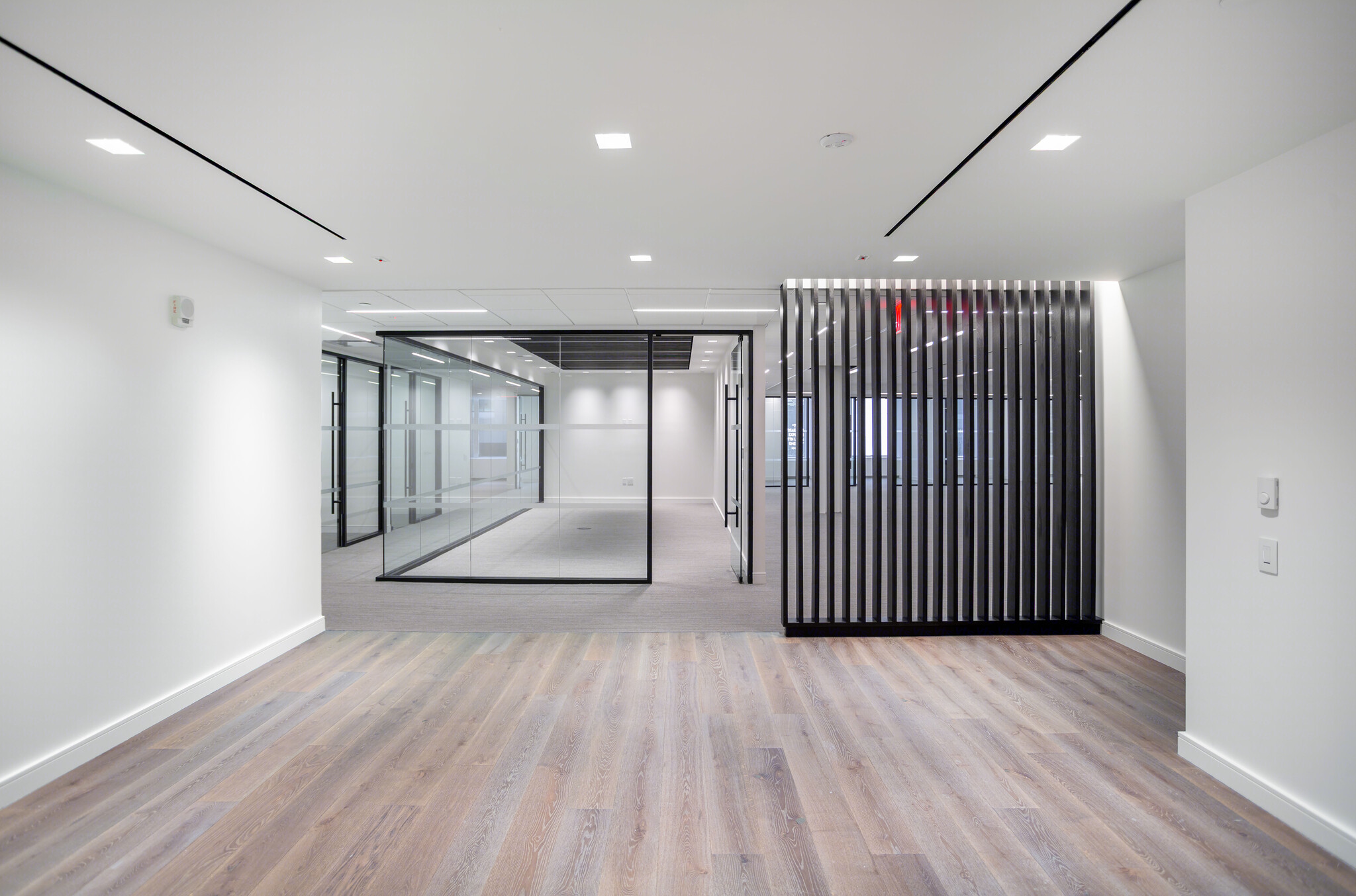 810 Seventh Ave, New York, NY for lease Interior Photo- Image 1 of 7