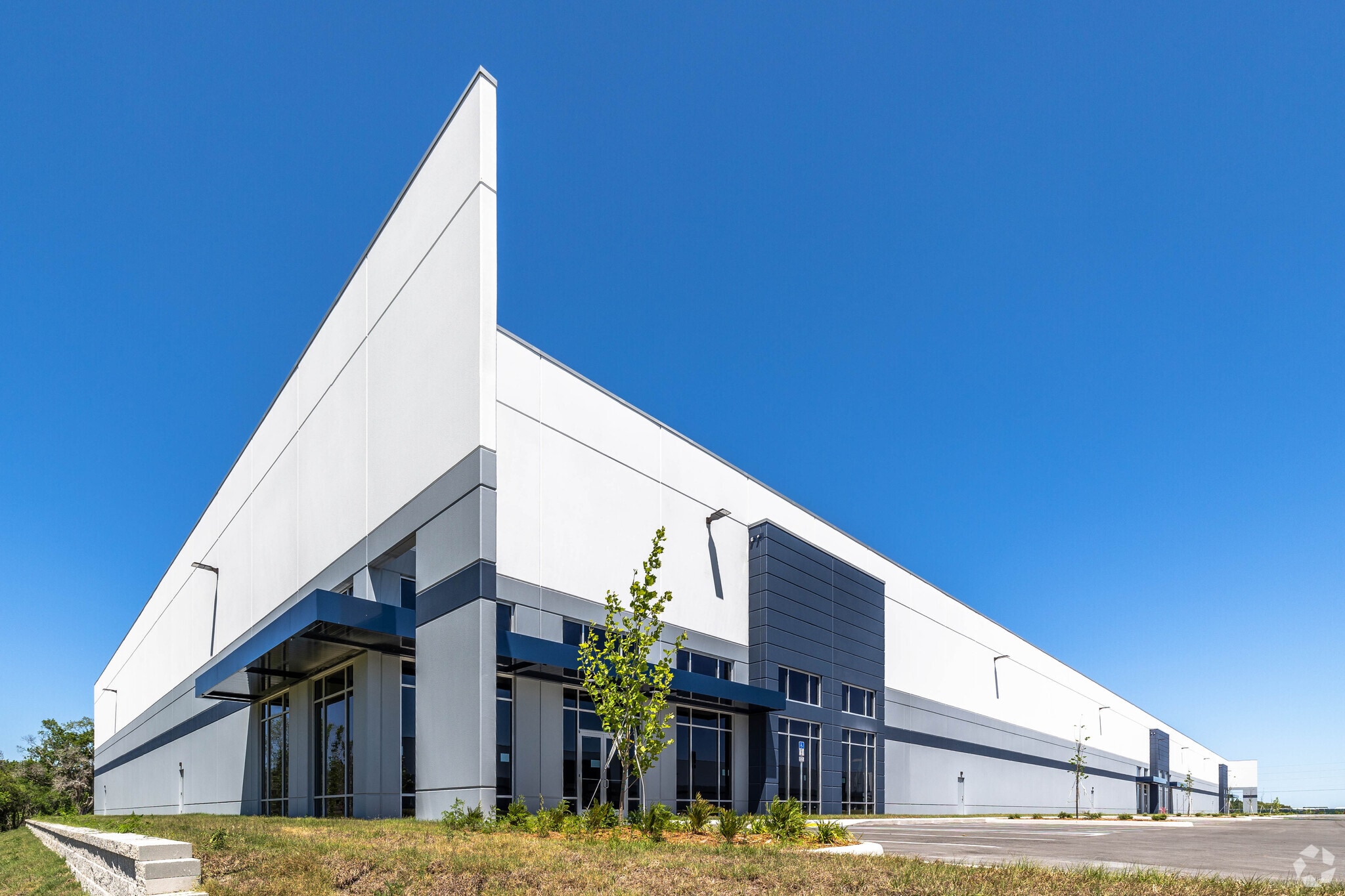 Hamilton Logistics Center portfolio of 2 properties for sale on LoopNet.com Building Photo- Image 1 of 7