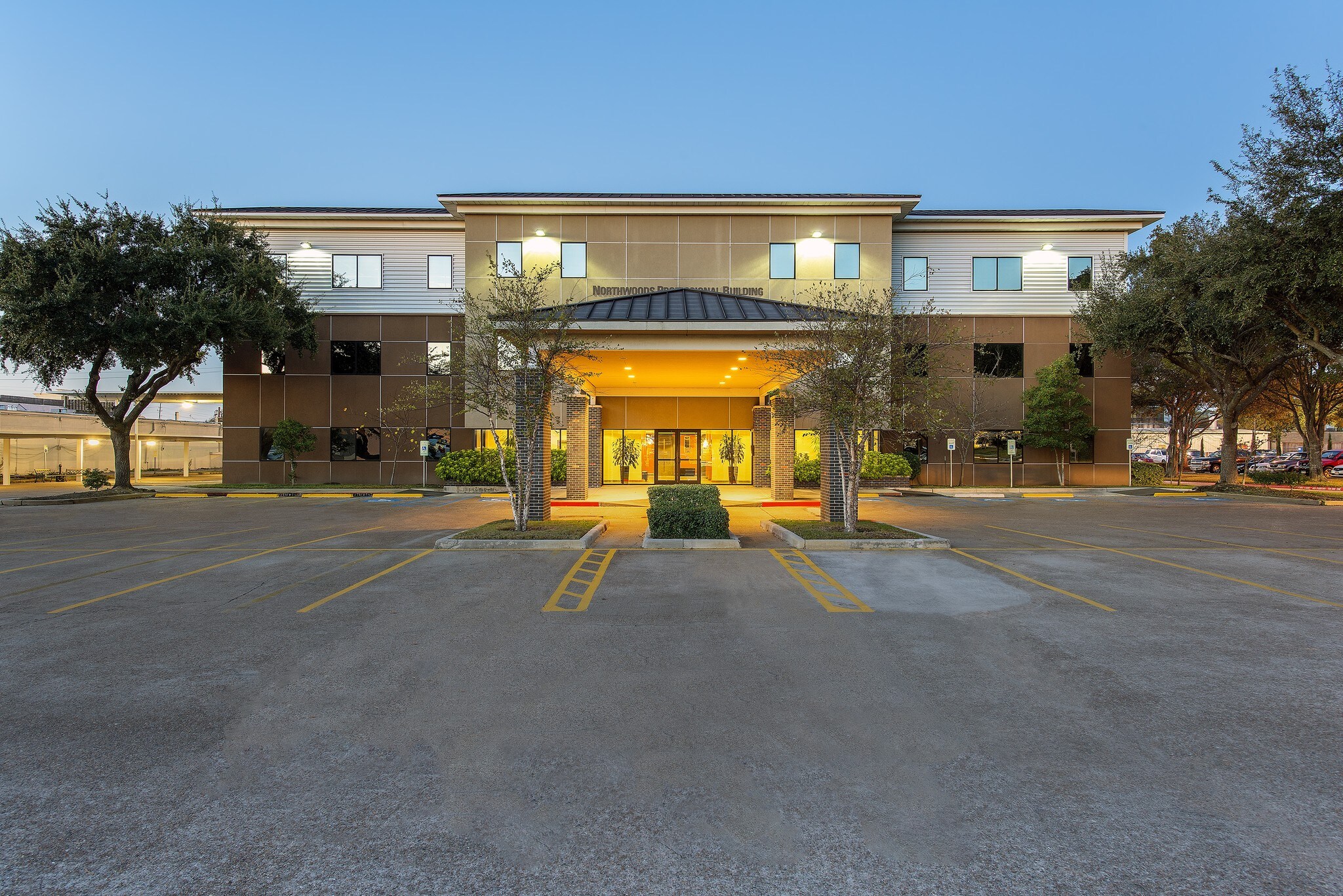 800 Peakwood Dr, Houston, TX 77090 - Northwest Medical Plaza | LoopNet.com