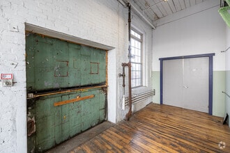 221 Pine St, Florence, MA for lease Interior Photo- Image 2 of 12