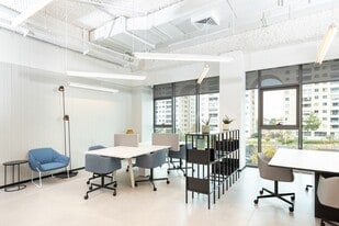 215 N Main St, West Bend WI - Serviced Office
