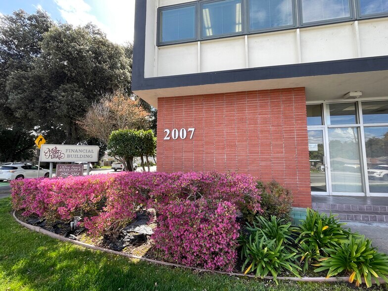 2007 W Hedding St, San Jose, CA for lease - Building Photo - Image 3 of 15