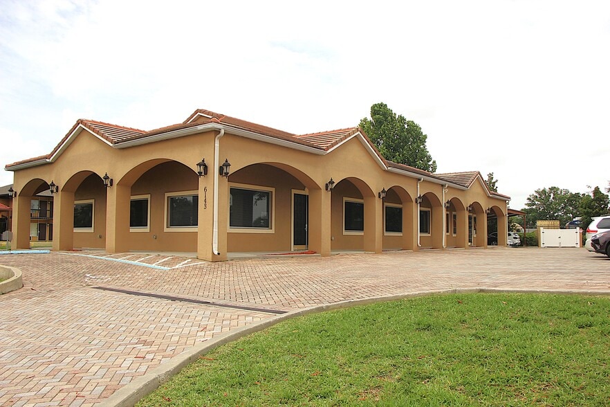 6143 S Orange Blossom Trl, Orlando, FL for sale - Building Photo - Image 3 of 31