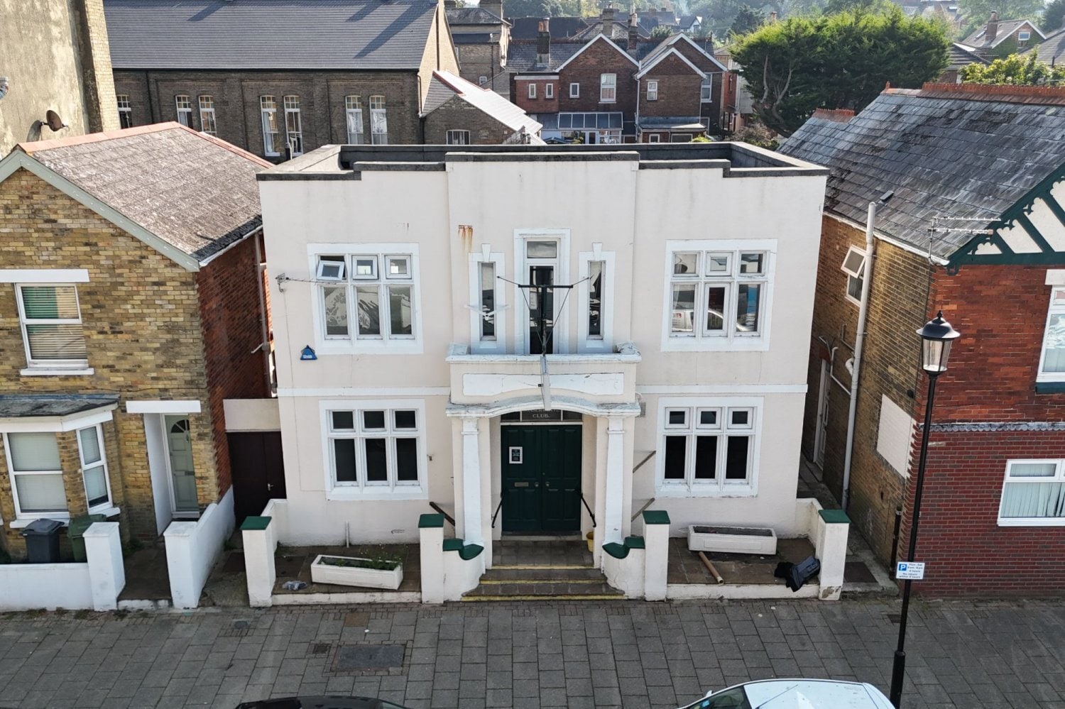 11 Clarence Rd, East Cowes for sale Building Photo- Image 1 of 1