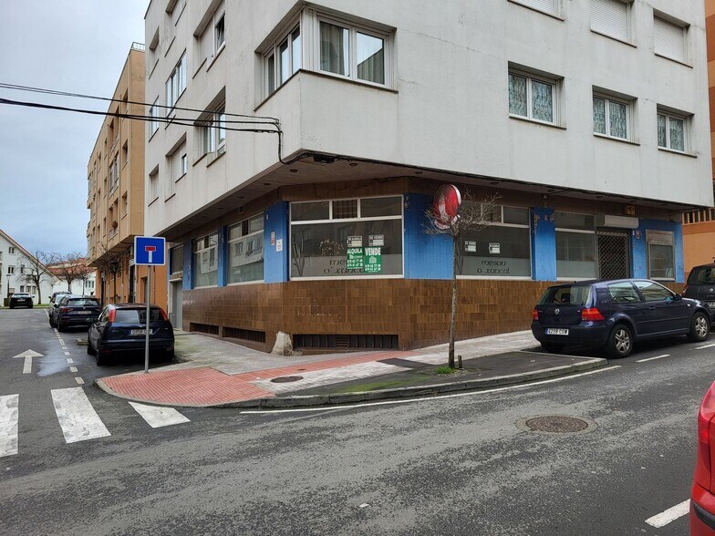 Retail in Oleiros, La Coruna for sale - Building Photo - Image 1 of 11