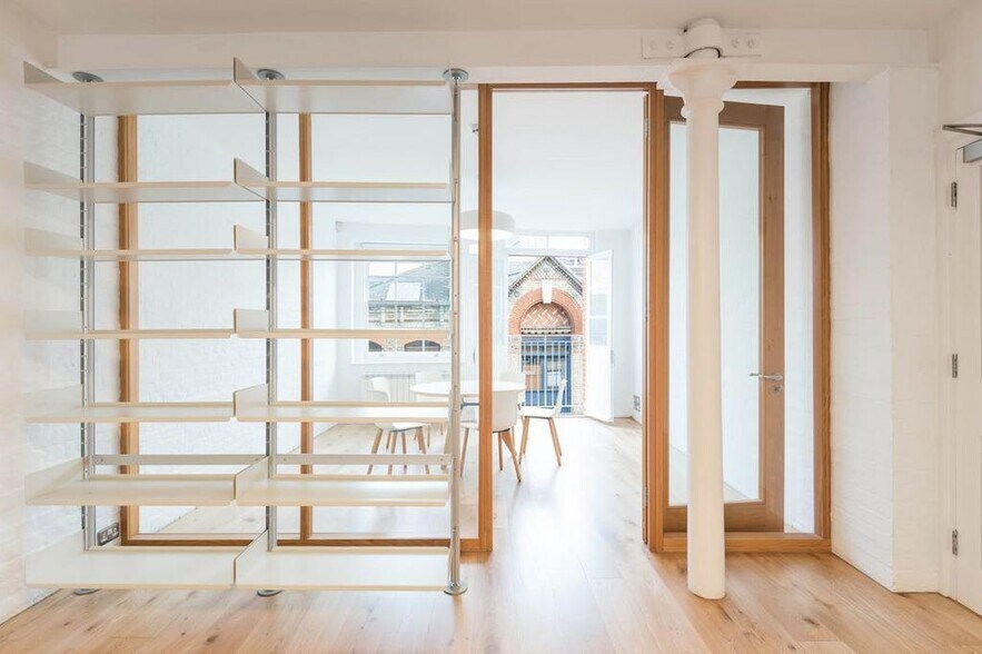 23 Charlotte Rd, London for lease - Building Photo - Image 2 of 12