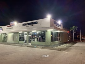 4242 N Federal Hwy, Fort Lauderdale FL - Storefront Property