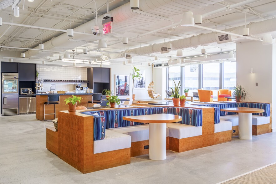 200 Massachusetts Ave NW, Washington, DC for lease - Interior Photo - Image 2 of 13