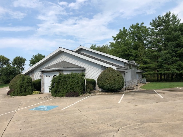 320 Dal Mar Way, Nappanee, IN for sale Primary Photo- Image 1 of 1