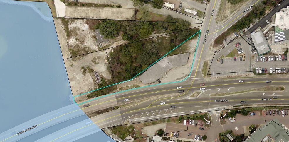 1 Harbor Blvd, Destin, FL for sale - Primary Photo - Image 1 of 1