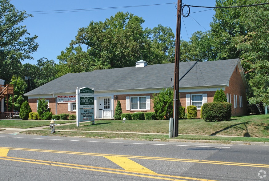 223 S Evergreen Ave, Woodbury, NJ 08096
