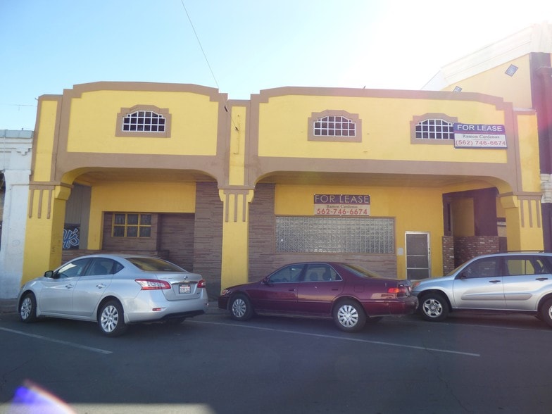 471-473 W Main St, El Centro, CA for lease - Building Photo - Image 2 of 3