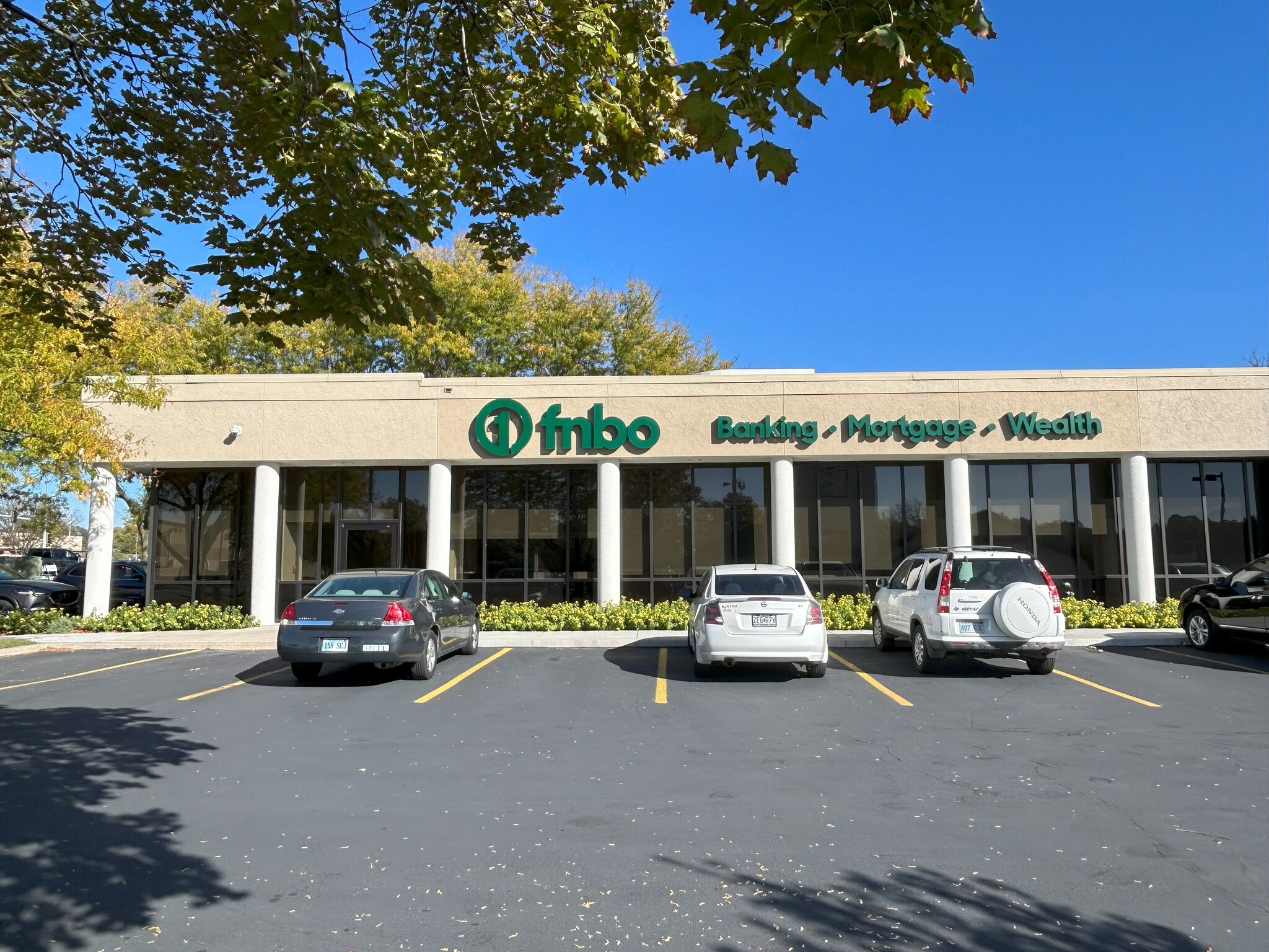 9700 Metcalf Ave, Overland Park, KS for lease Building Photo- Image 1 of 4