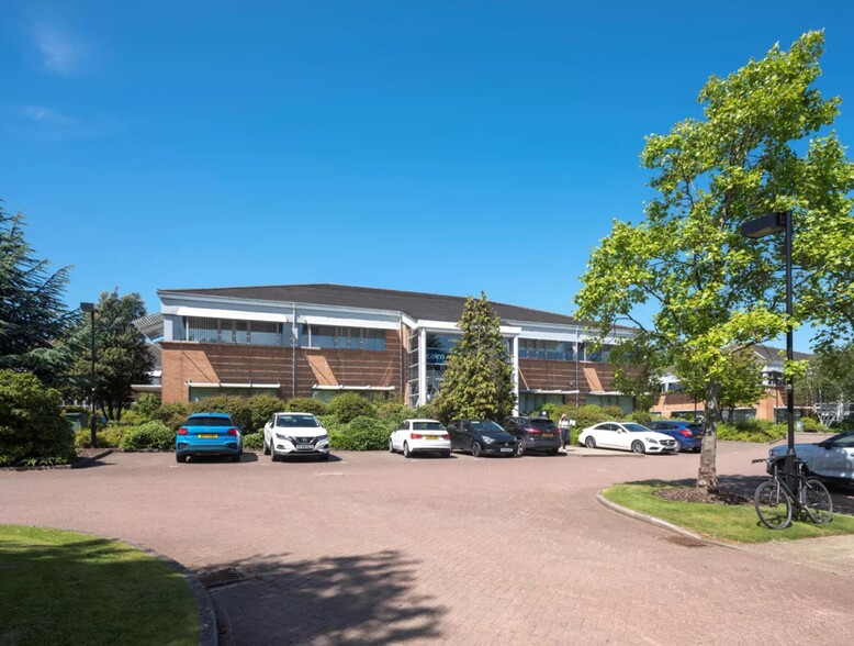 5 Linnet Way, Bellshill for lease - Building Photo - Image 1 of 3