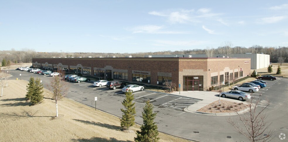 13355 N 10th Ave, Plymouth, MN for lease - Building Photo - Image 2 of 11