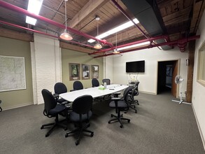 400 Ann St NW, Grand Rapids, MI for lease Interior Photo- Image 2 of 7