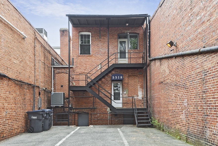 5518 Connecticut Ave NW, Washington, DC for lease - Building Photo - Image 2 of 2