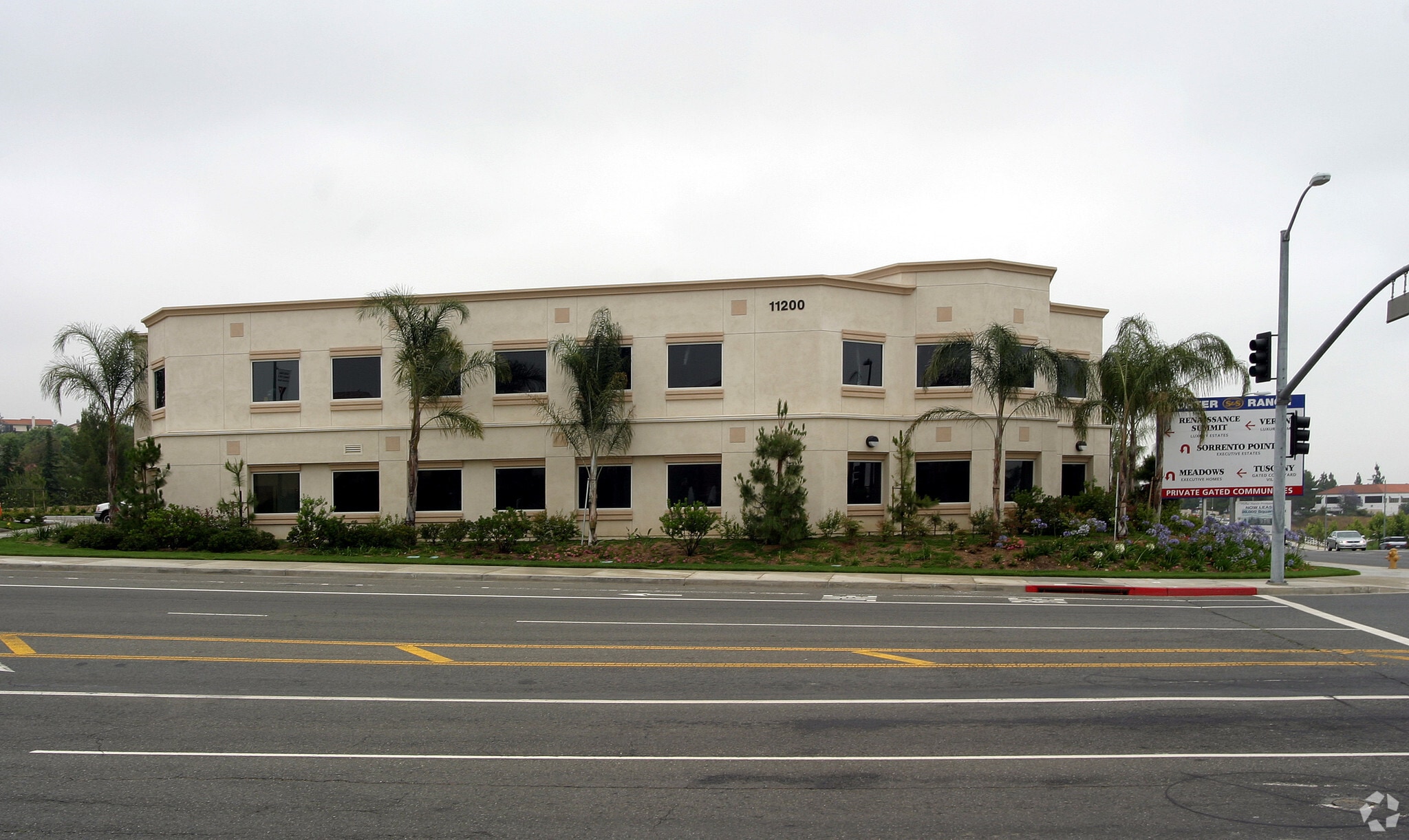 11200 Corbin Ave, Northridge, CA for lease Primary Photo- Image 1 of 5
