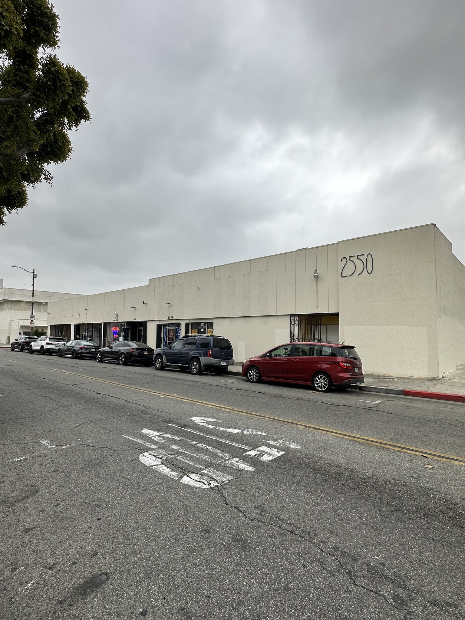 2550-2564 Zoe Ave, Huntington Park, CA for lease Building Photo- Image 1 of 5