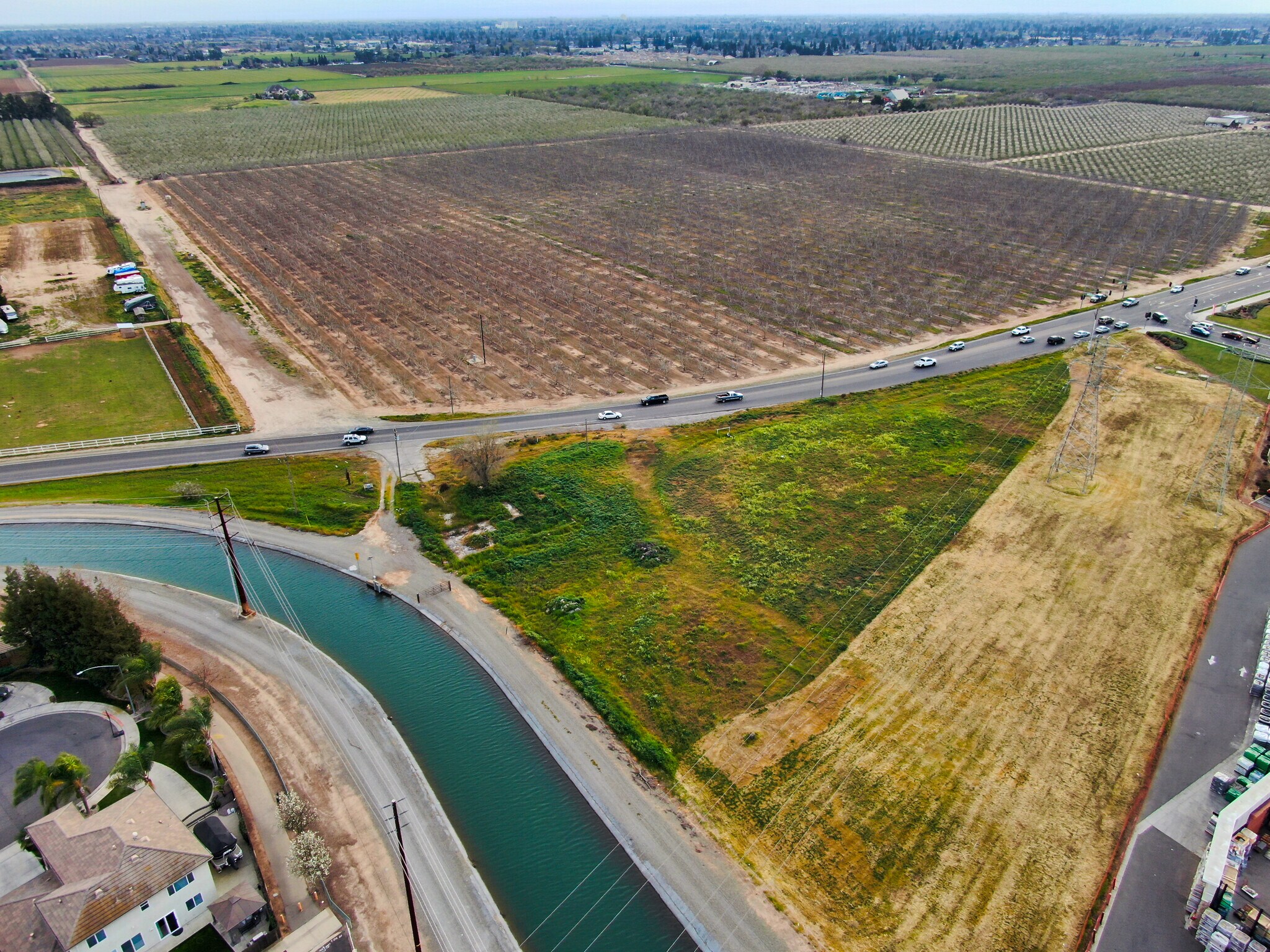 2561 Claribel Rd, Modesto, CA 95357 2.11 AC Land Adjacent to Shopping