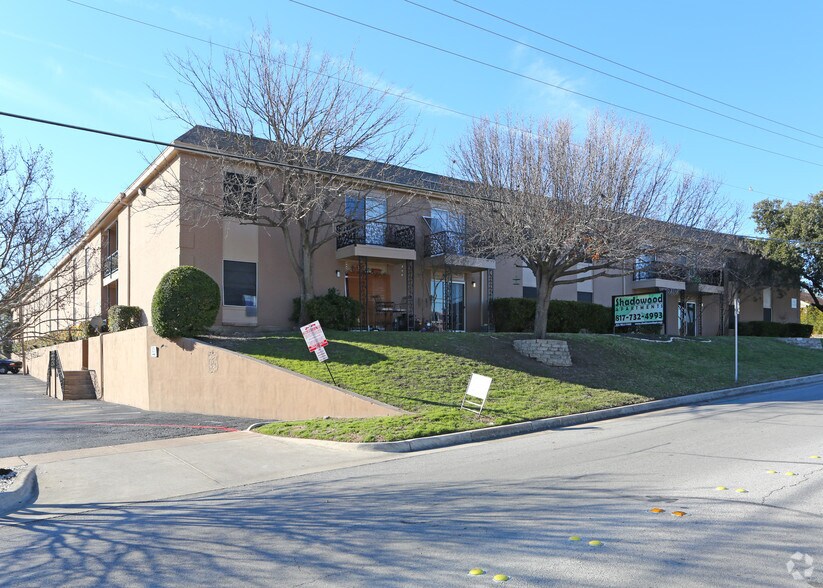 6701 Calmont Ave, Fort Worth, TX for sale - Primary Photo - Image 1 of 1