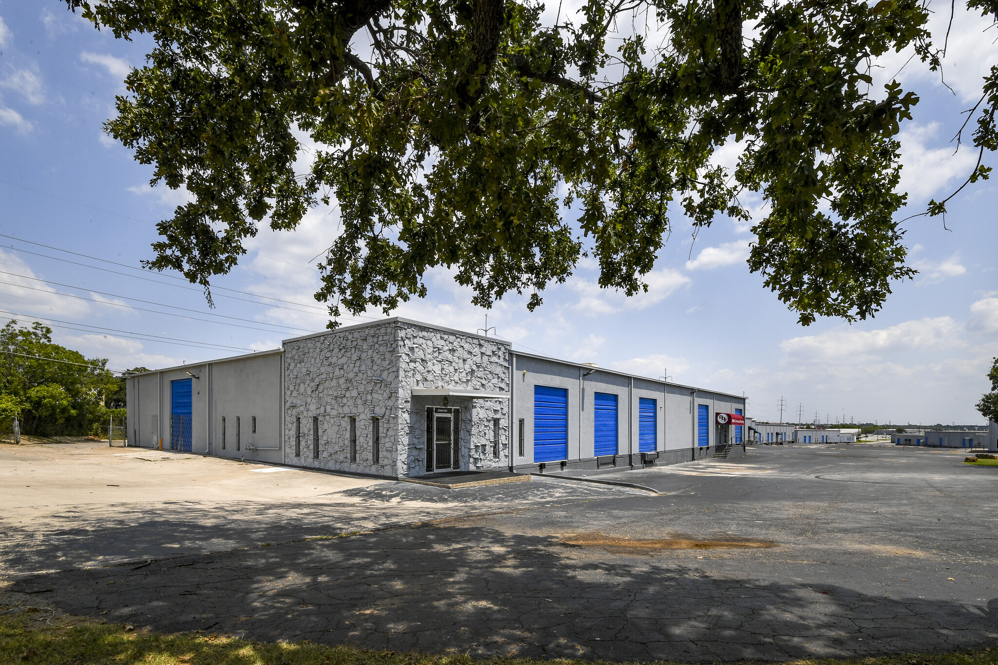 5721 E Rosedale St, Fort Worth, TX for lease Building Photo- Image 1 of 9