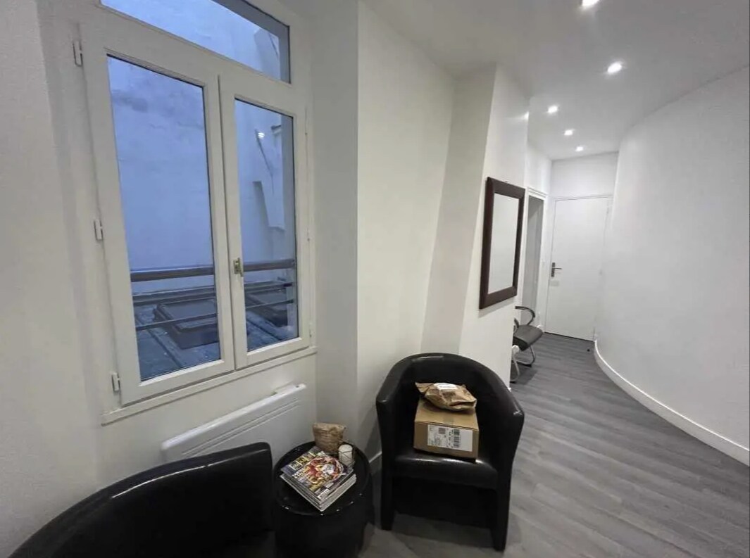 11 Rue Blanche, Paris, PAR 75009 - Unit 01 - - Interior Photo - Image 1 of 5