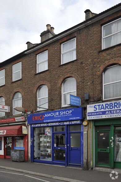 154 High Rd, London for sale - Primary Photo - Image 1 of 1