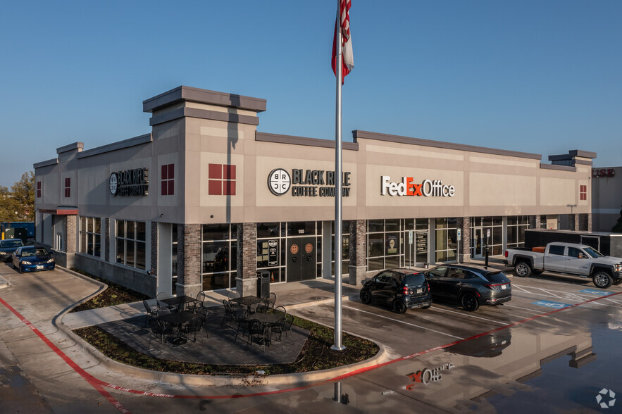 901 N Central Expy, Plano, TX for lease - Primary Photo - Image 1 of 4