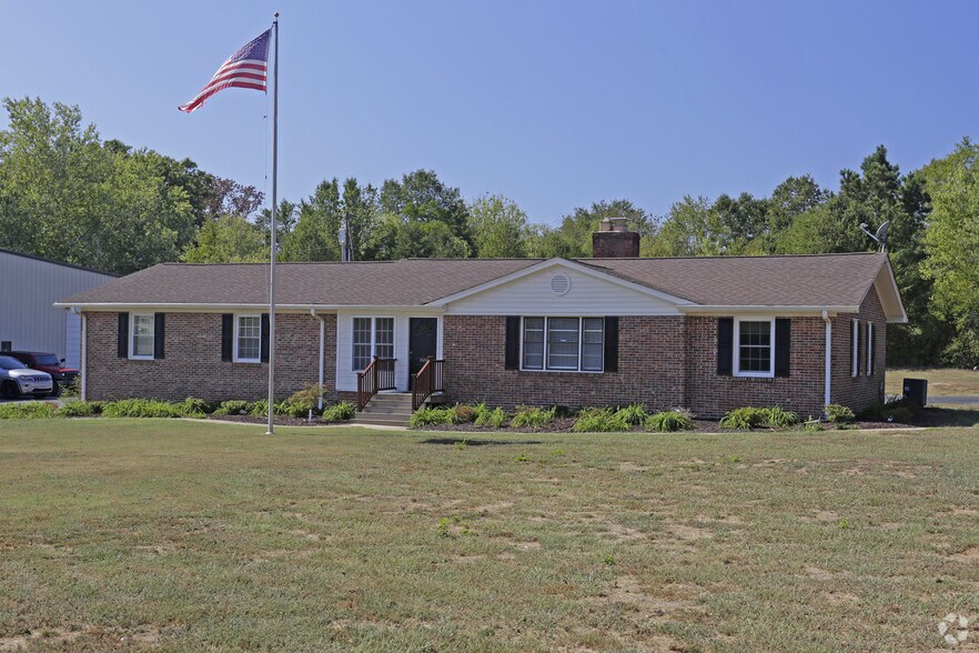 1684 Old Highway 14 S, Greer, SC for sale - Building Photo - Image 1 of 1