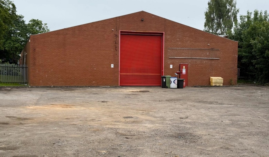Unit 7 Corinium Industrial Estate, Raans Road, Amersham for lease Building Photo- Image 1 of 3