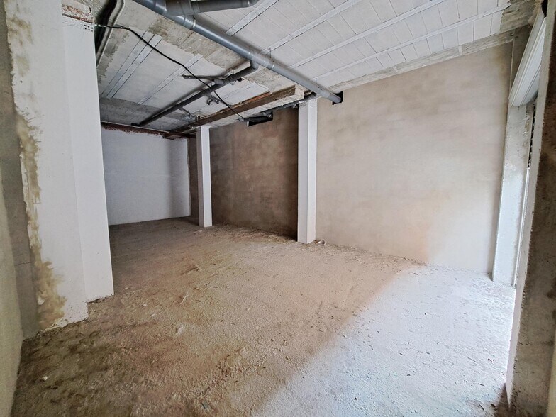 Retail in Alzira for lease - Building Photo - Image 3 of 14